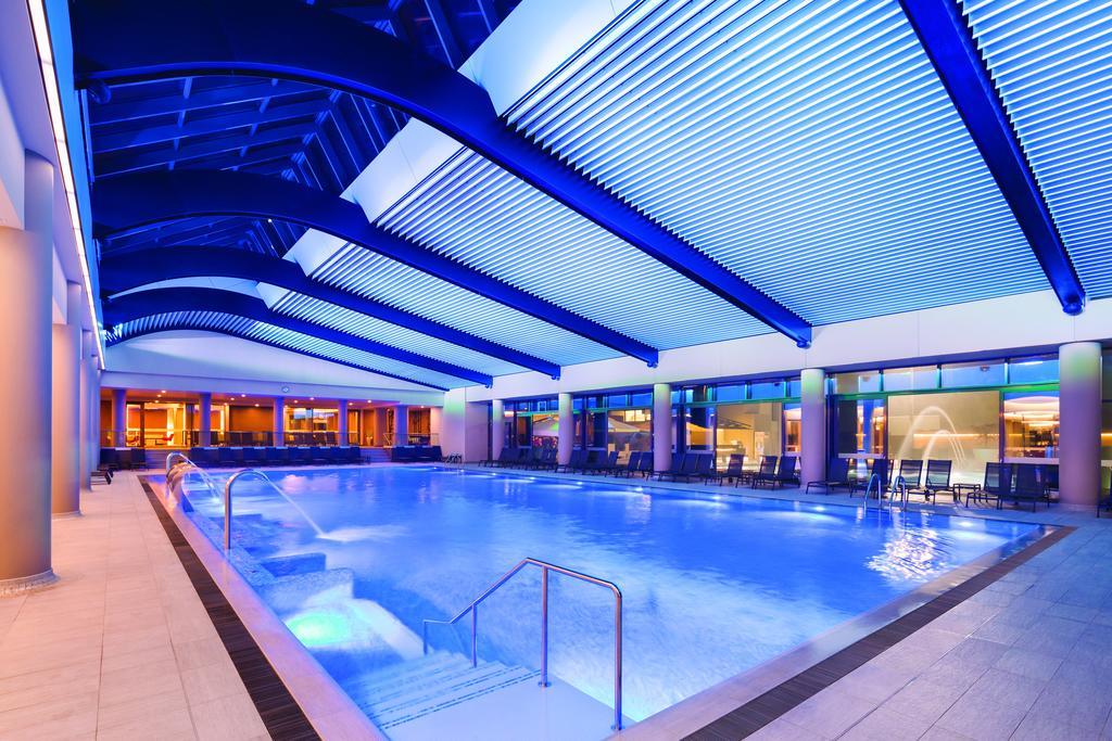 Ramada By Wyndham Bucharest Parc Hotel Dış mekan fotoğraf