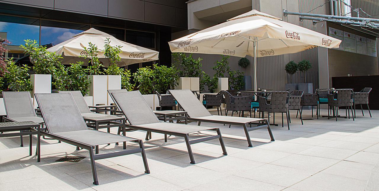 Ramada By Wyndham Bucharest Parc Hotel Dış mekan fotoğraf