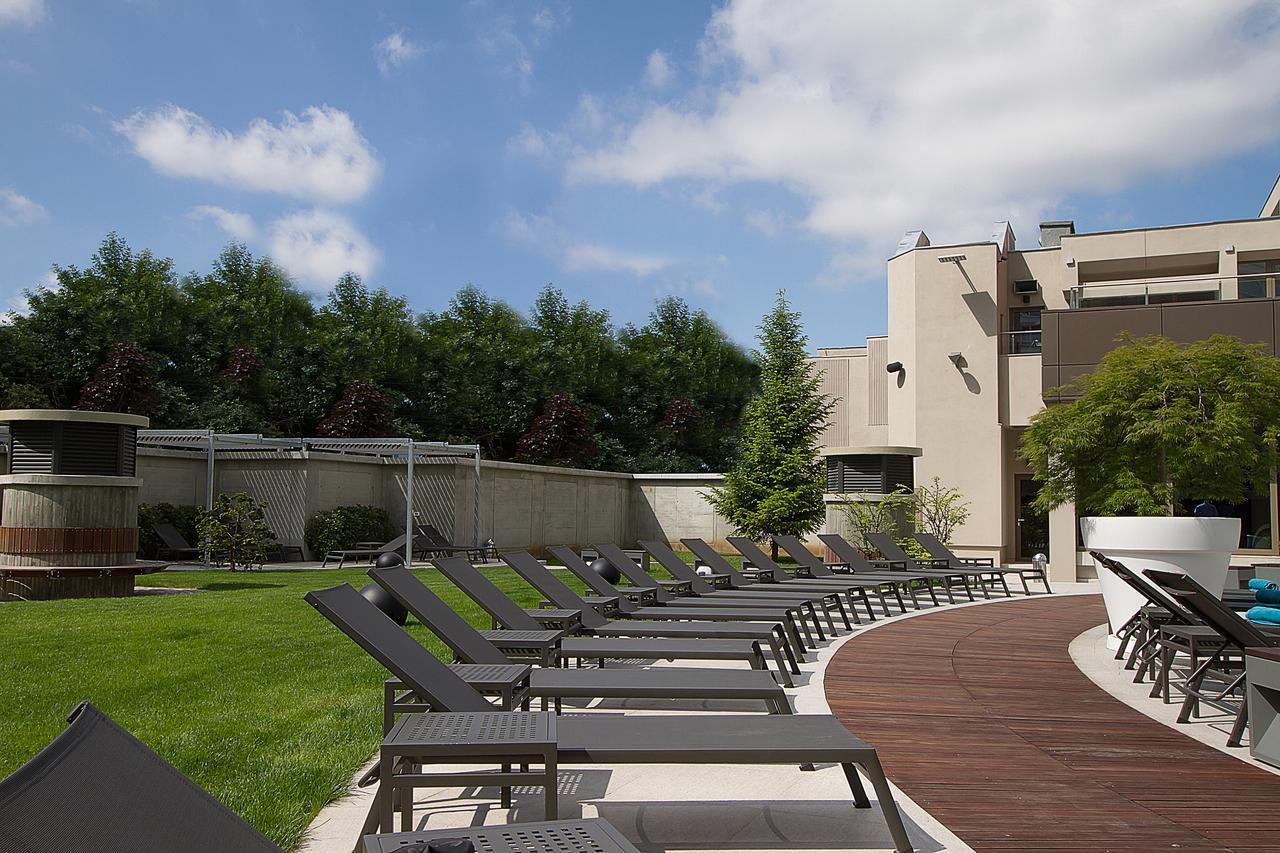 Ramada By Wyndham Bucharest Parc Hotel Dış mekan fotoğraf