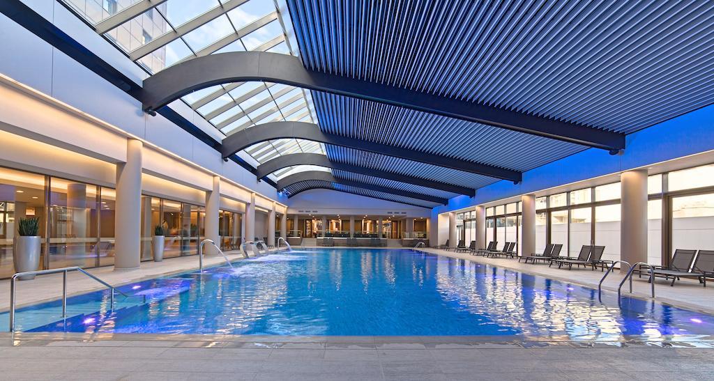 Ramada By Wyndham Bucharest Parc Hotel Dış mekan fotoğraf