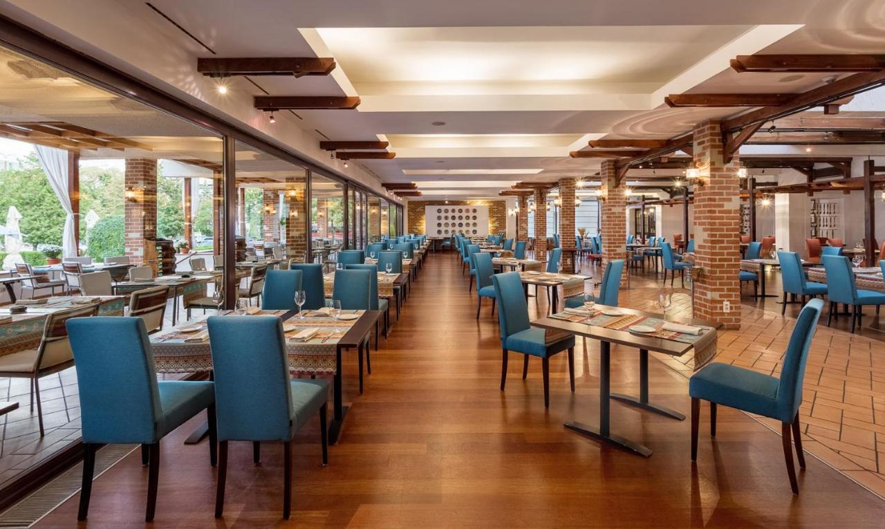Ramada By Wyndham Bucharest Parc Hotel Dış mekan fotoğraf
